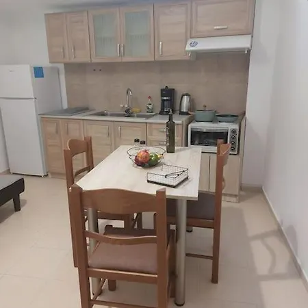Apartment 2 *